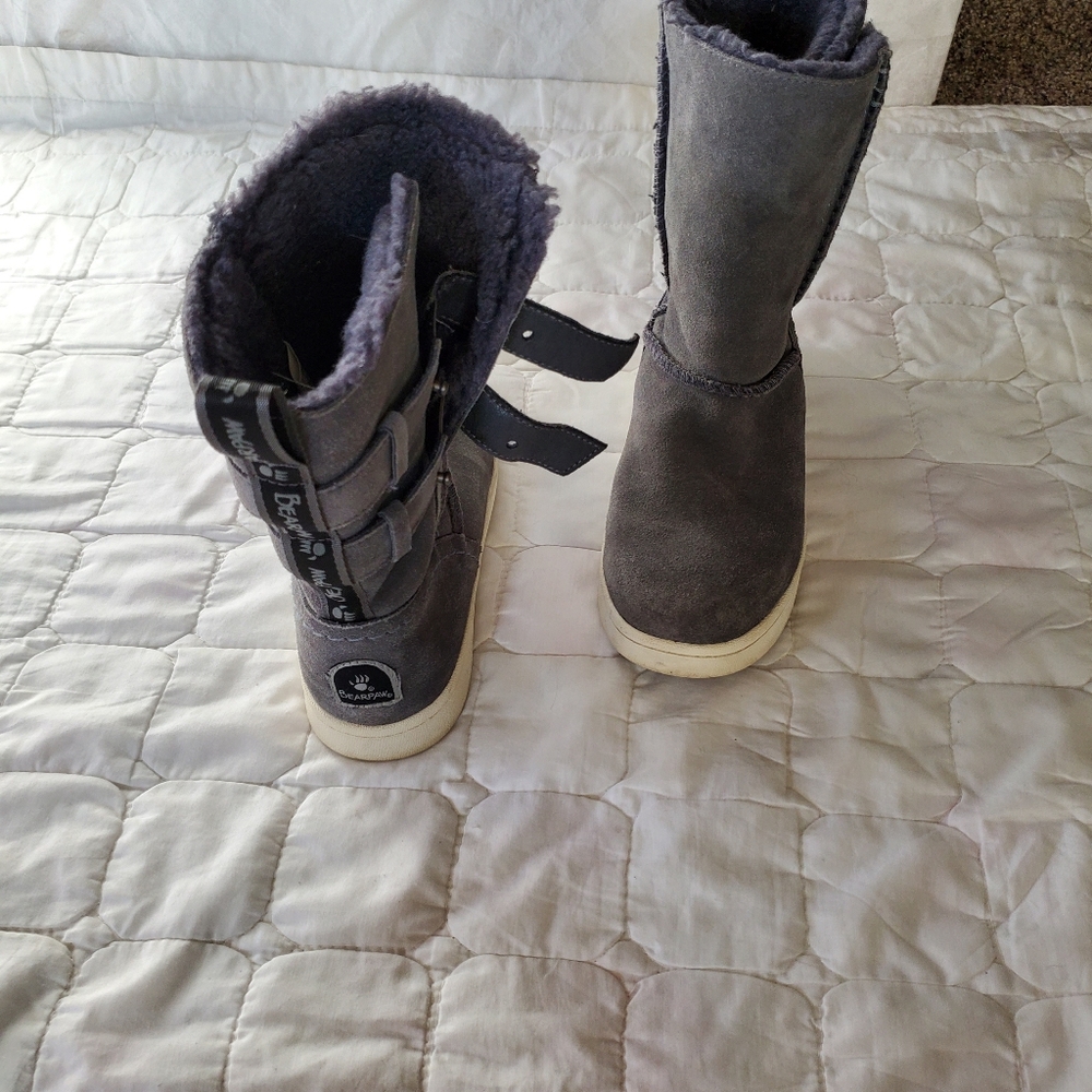 Boots - Picture 10 of 12